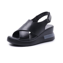 Afbeelding in Gallery-weergave laden, Damespantoffels en sandalen met open teen en vismond