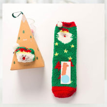 Afbeelding in Gallery-weergave laden, Zachte warme sokken van koraalfleece met kerstthema (4 paar)