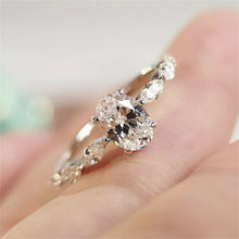 Afbeelding in Gallery-weergave laden, Ovale Diamanten Ring