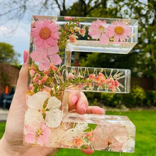 Afbeelding in Gallery-weergave laden, Bloemen hars nachtlampje