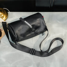 Afbeelding in Gallery-weergave laden, Lichtgewicht crossbody-emmertas