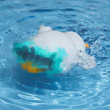 Afbeelding in Gallery-weergave laden, Zwemmende pinguïn