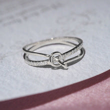 Afbeelding in Gallery-weergave laden, Moeder & Dochter Bond Dubbele Band Knoop Ring