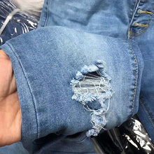Afbeelding in Gallery-weergave laden, Gescheurde jeans met vijf rijen knopen