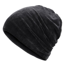 Afbeelding in Gallery-weergave laden, Zachte winter muts met strass steentjes