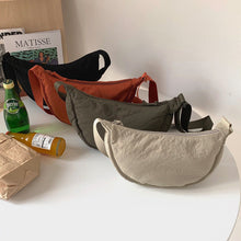 Afbeelding in Gallery-weergave laden, Crossbodytas met halve maan
