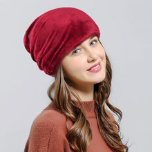 Afbeelding in Gallery-weergave laden, Zachte winter muts met strass steentjes