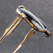 Afbeelding in Gallery-weergave laden, Vintage metalen zonnebril met groot montuur