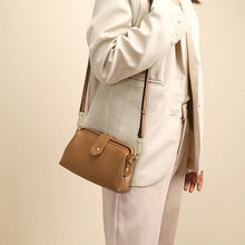 Afbeelding in Gallery-weergave laden, Gouden mini-crossbodytas geel