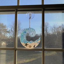 Afbeelding in Gallery-weergave laden, 🌊Zeeglas suncatcher - oceaan verpletterende golf strandornament