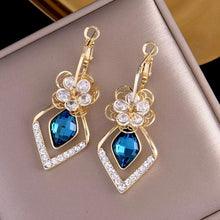 Afbeelding in Gallery-weergave laden, Bloem Zirkoon Rhombic Sapphire Drop Oorbellen