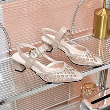 Afbeelding in Gallery-weergave laden, Sandalen met enkelbandje en strassteentjes met spitse neus