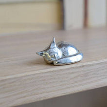 Afbeelding in Gallery-weergave laden, Family Member Keepsake Sculpture