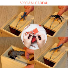 Afbeelding in Gallery-weergave laden, Awesome Scare Box - Hilarisch Gag-cadeau