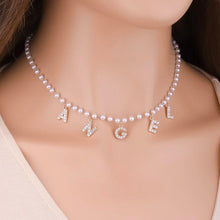 Afbeelding in Gallery-weergave laden, Alfabet Angel Ketting