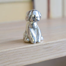 Afbeelding in Gallery-weergave laden, Family Member Keepsake Sculpture