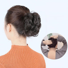 Afbeelding in Gallery-weergave laden, Bun Clipping Flower Bud-pruik
