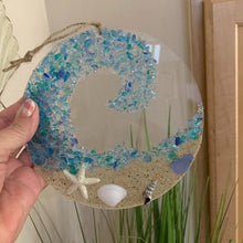 Afbeelding in Gallery-weergave laden, 🌊Zeeglas suncatcher - oceaan verpletterende golf strandornament