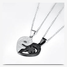 Afbeelding in Gallery-weergave laden, Hartvormige sleutelketting