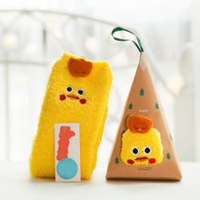 Afbeelding in Gallery-weergave laden, Zachte warme sokken van koraalfleece met kerstthema (4 paar)