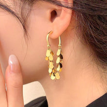 Afbeelding in Gallery-weergave laden, Pailletten kwastje oorbellen