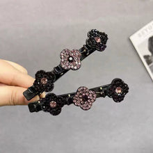 Afbeelding in Gallery-weergave laden, Haarclip met drie bloemen aan de zijkant