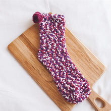 Afbeelding in Gallery-weergave laden, Pom Pom Cupcake Sokken