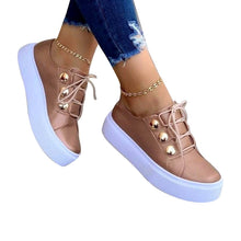 Afbeelding in Gallery-weergave laden, Casual sneakers met nageldecoratie