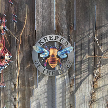 Afbeelding in Gallery-weergave laden, Pre-Sale>>Keeper of the Bees Metal Art