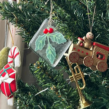 Afbeelding in Gallery-weergave laden, Kerstboomdecoratie van gefused glas