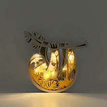Afbeelding in Gallery-weergave laden, Wooden Carved Animal Ornaments (With Lights)