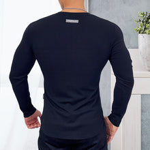Afbeelding in Gallery-weergave laden, Sport-T-shirt met V-hals en lange mouwen