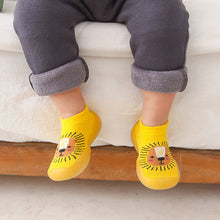 Afbeelding in Gallery-weergave laden, Antislip babyslofjes met dierenpatroon