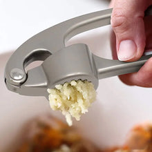 Afbeelding in Gallery-weergave laden, Knoflookbreker met ergonomisch handvat