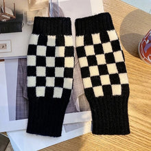 Afbeelding in Gallery-weergave laden, Checkerboard knitted gloves