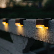 Afbeelding in Gallery-weergave laden, Zonne-buitentrapverlichting (4 stuks)
