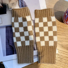 Afbeelding in Gallery-weergave laden, Checkerboard knitted gloves