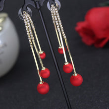 Afbeelding in Gallery-weergave laden, Kwastje elegante piercing oorbellen