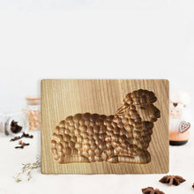 Afbeelding in Gallery-weergave laden, Cookie snijder met houtpatroon