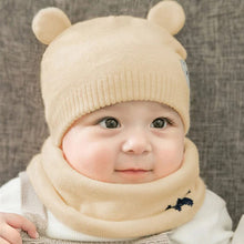 Afbeelding in Gallery-weergave laden, Set babymutsjes en sjaals
