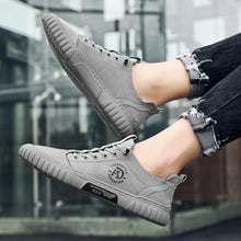 Afbeelding in Gallery-weergave laden, Alfabet sneakers