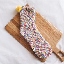 Afbeelding in Gallery-weergave laden, Pom Pom Cupcake Sokken