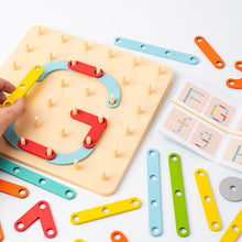 Afbeelding in Gallery-weergave laden, Montessori Pegboard-puzzel