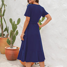 Afbeelding in Gallery-weergave laden, Jurk met hoge taille en V-hals