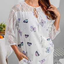 Afbeelding in Gallery-weergave laden, Dames T-shirt met V-hals