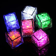 Afbeelding in Gallery-weergave laden, LED ijsblokjeslamp (12stuks)