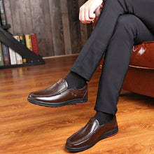 Afbeelding in Gallery-weergave laden, Loafers van echt leer met zachte binnenzool voor heren