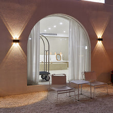 Afbeelding in Gallery-weergave laden, Buitenwandlamp op zonne-energie