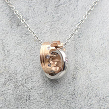 Afbeelding in Gallery-weergave laden, Diamanten kroon paar ketting