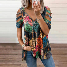 Afbeelding in Gallery-weergave laden, T-shirt met V-hals en rits en print